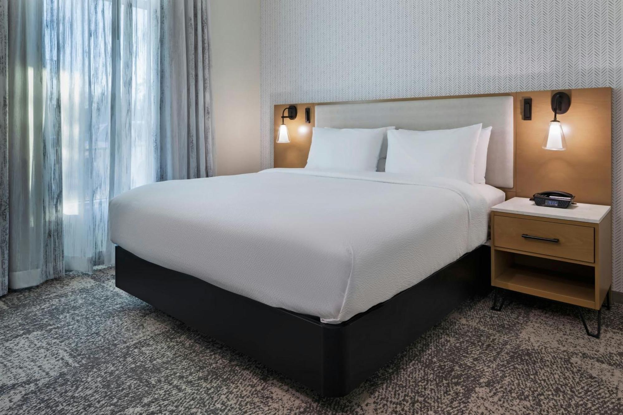 By Marriott Chatsworth 3* Los Ángeles